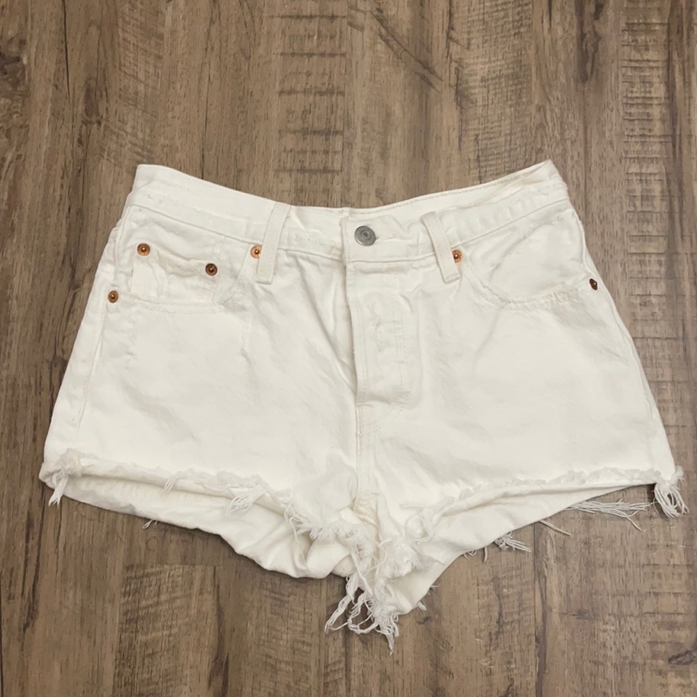 Off White Levi’s Denim Shorts